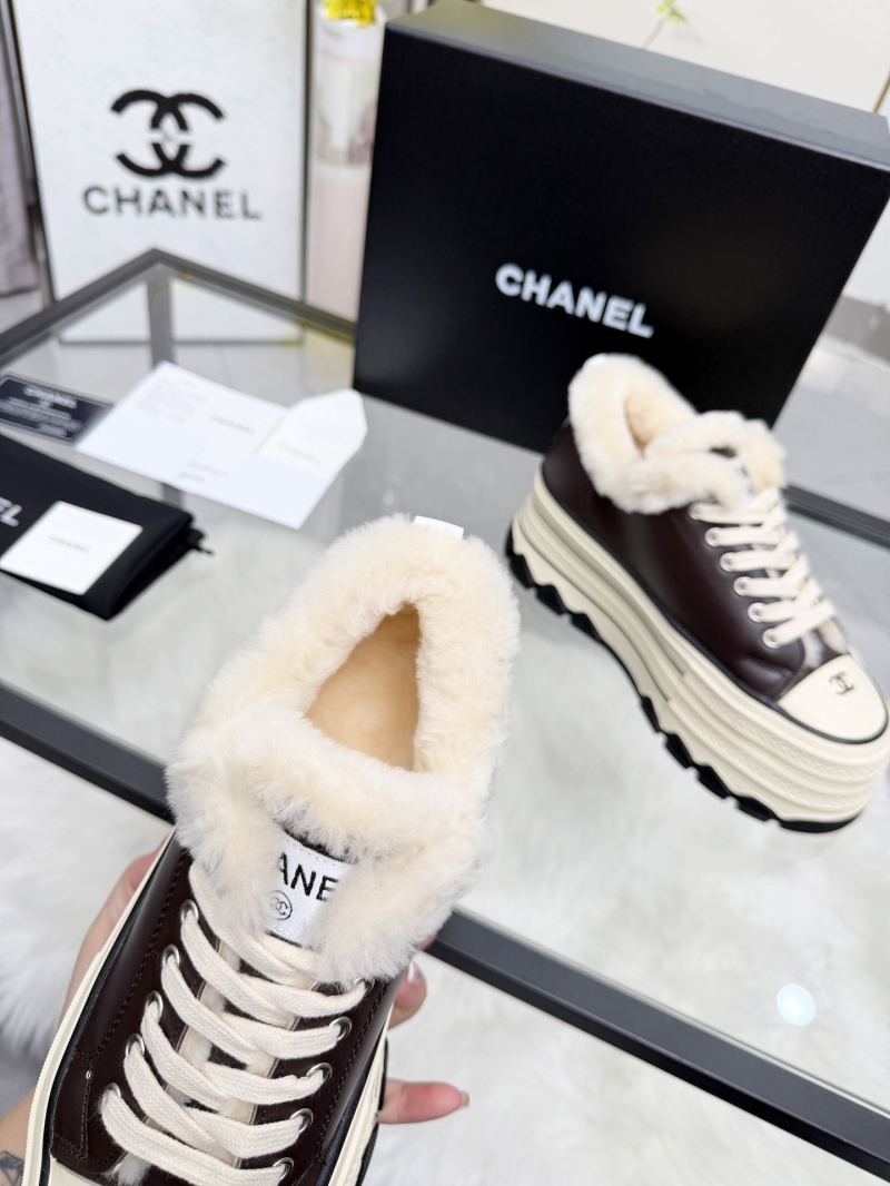 Ch**el sport shoes